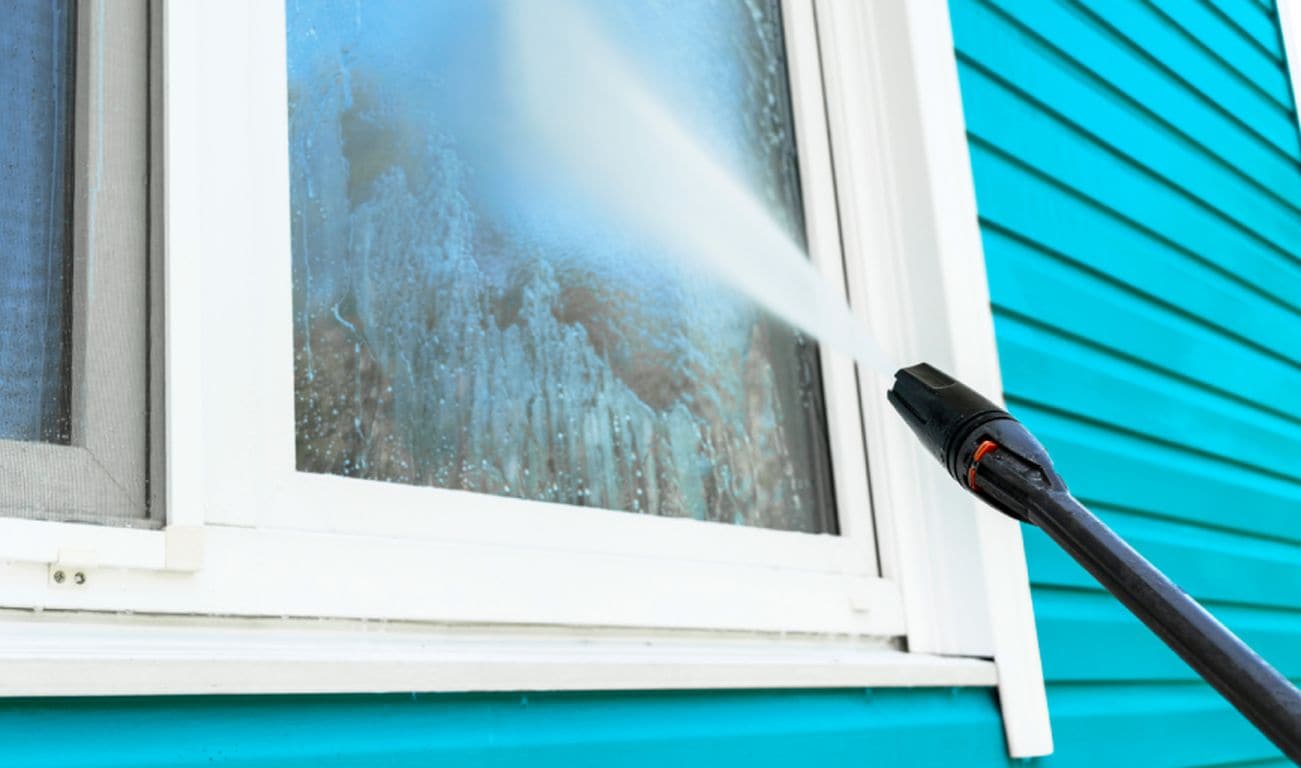 POWER WASHING